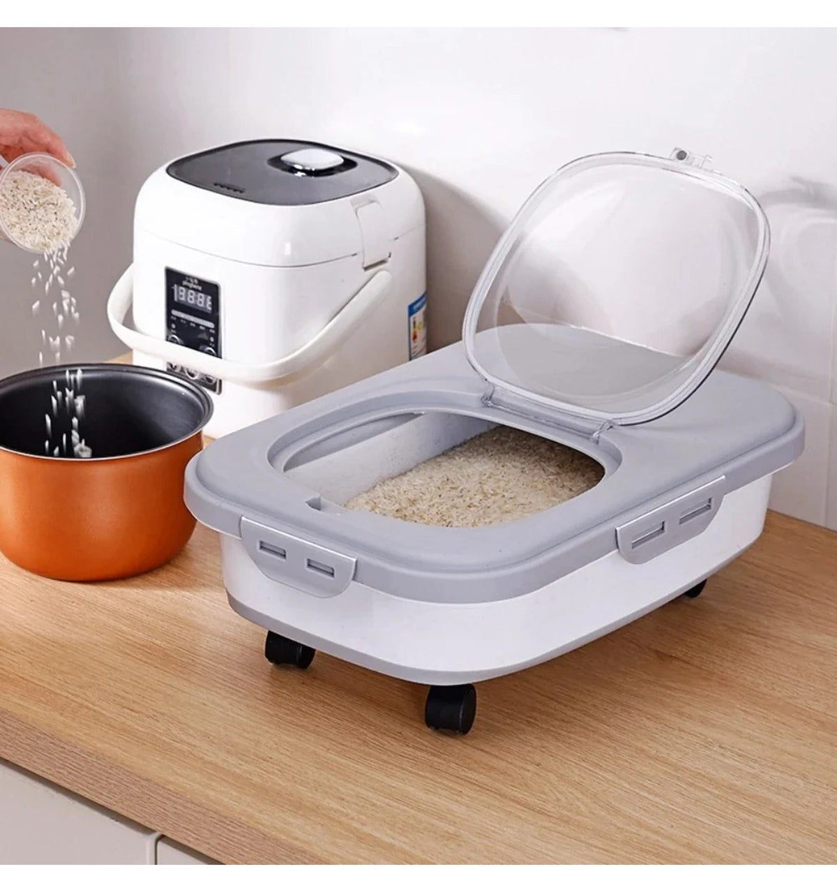 Foldable Food Storage Bin: Wheels, Sealed Lid