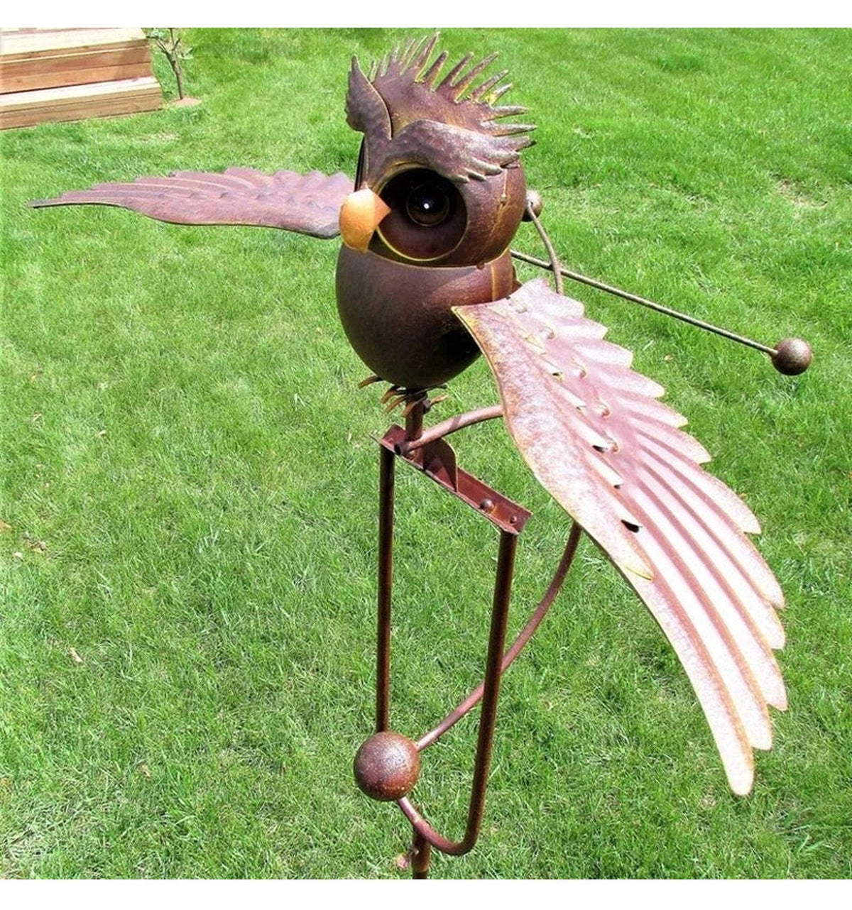 Garden Wind Sculpture: Bird Design, Ground Stake