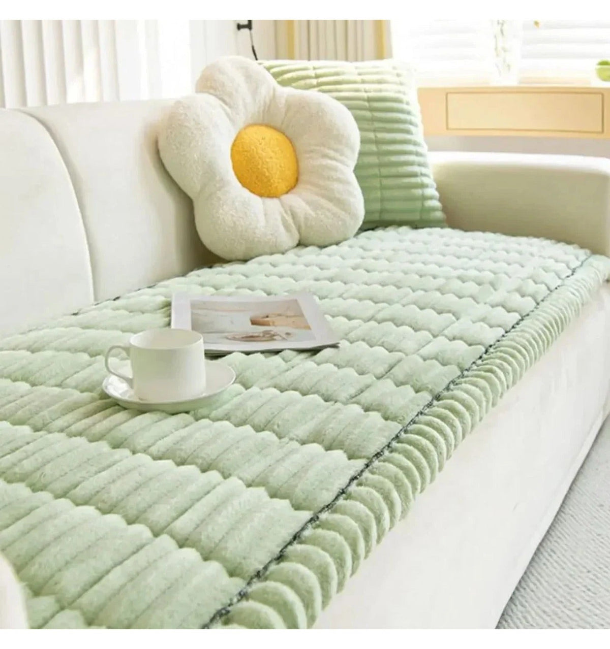 Plush Sofa Cover: Non-Slip Backing, Machine Washable