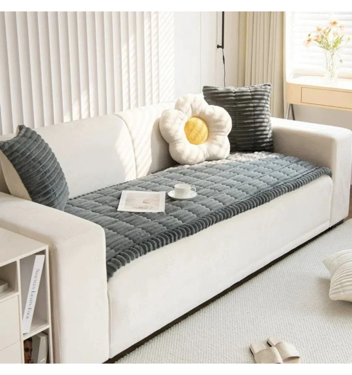 Plush Sofa Cover: Non-Slip Backing, Machine Washable
