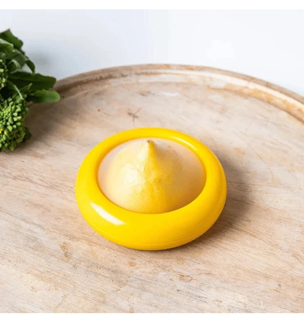 Produce Saver Cover: Flexible Dome For Cut Fruit